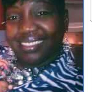 Meet your Posher, Lenora